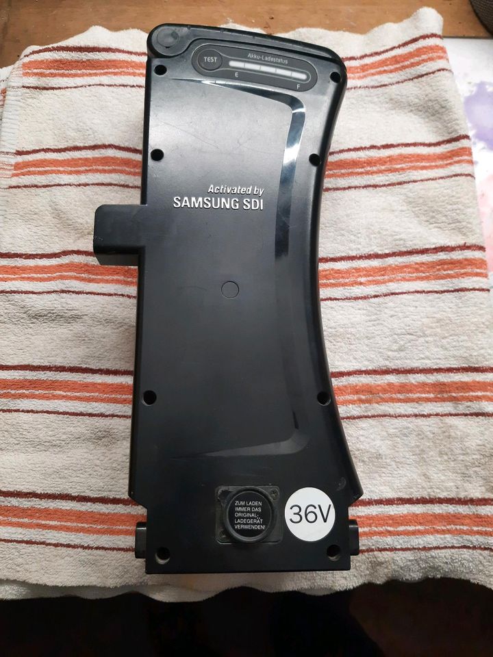 Akku E Bike Samsung SDI 36V 10 AH defekt in Jerichow