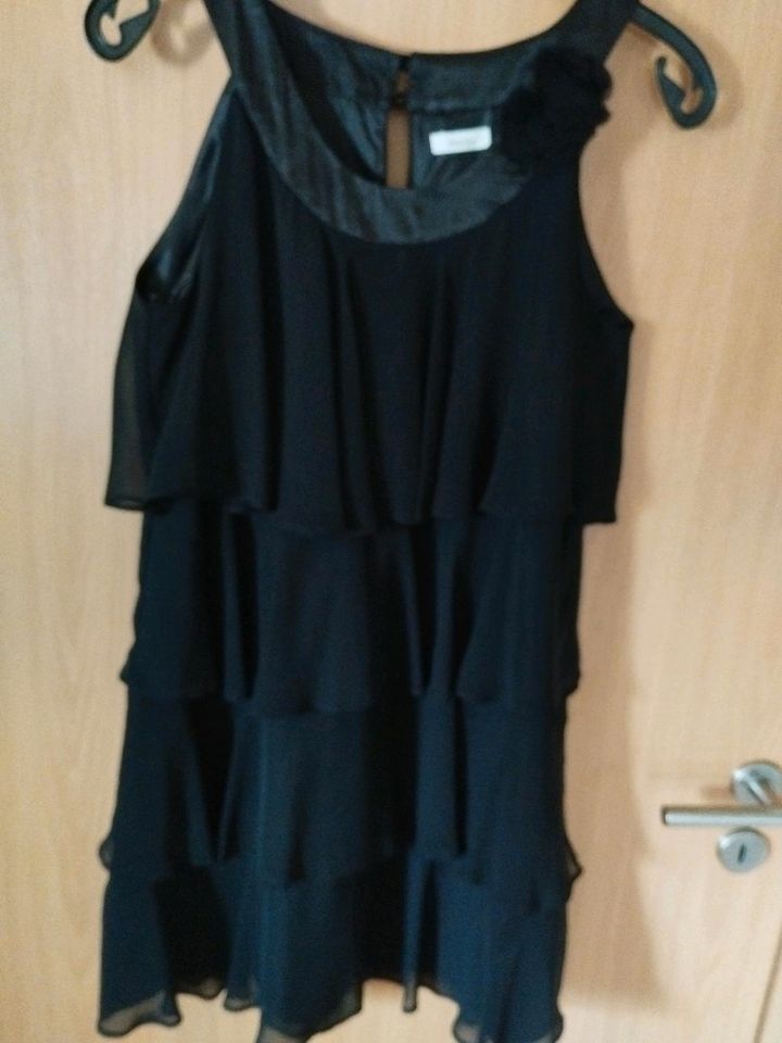 Kleid schwarz in Spiegelberg