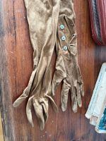 Konvolut Shabby chic Handschuhe Reisebeutel Bücher Messer Bayern - Scheidegg Vorschau