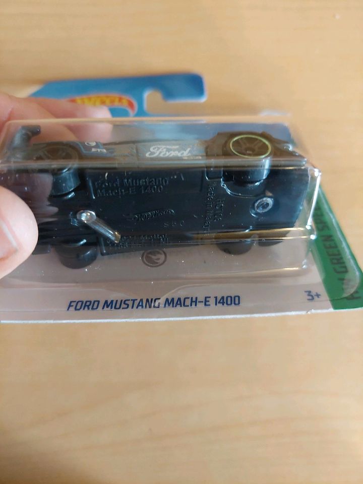 Treasure Hunt  Hot wheels Ford Mustang Mach- E 1400 in Wentorf
