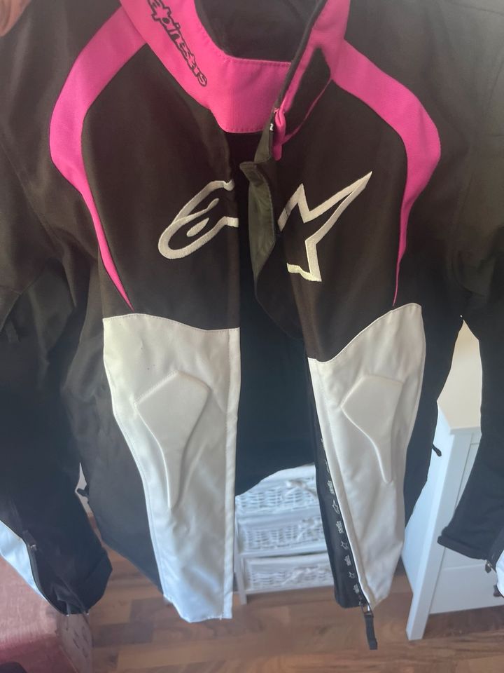 Motorrad Jacke Damen XL in Erkner