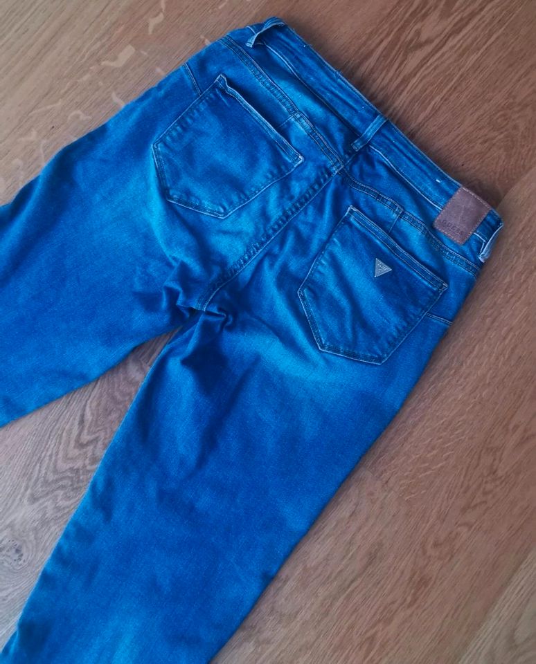 Jeans guess 29 blau wie neu in Hamburg