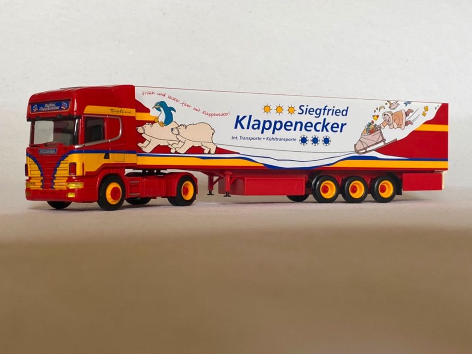 Herpa Scania 4er - Klappenecker in Esslingen