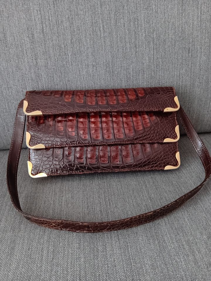 Leder Damenhandtasche/Clutch in Düsseldorf