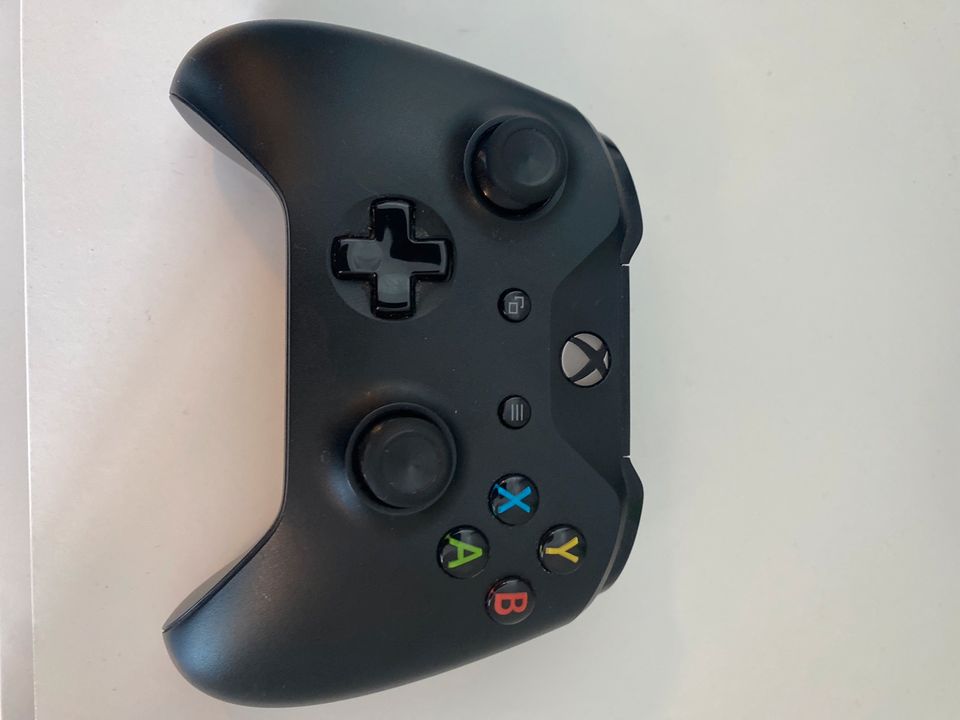 Xbox One Controller in Göttingen