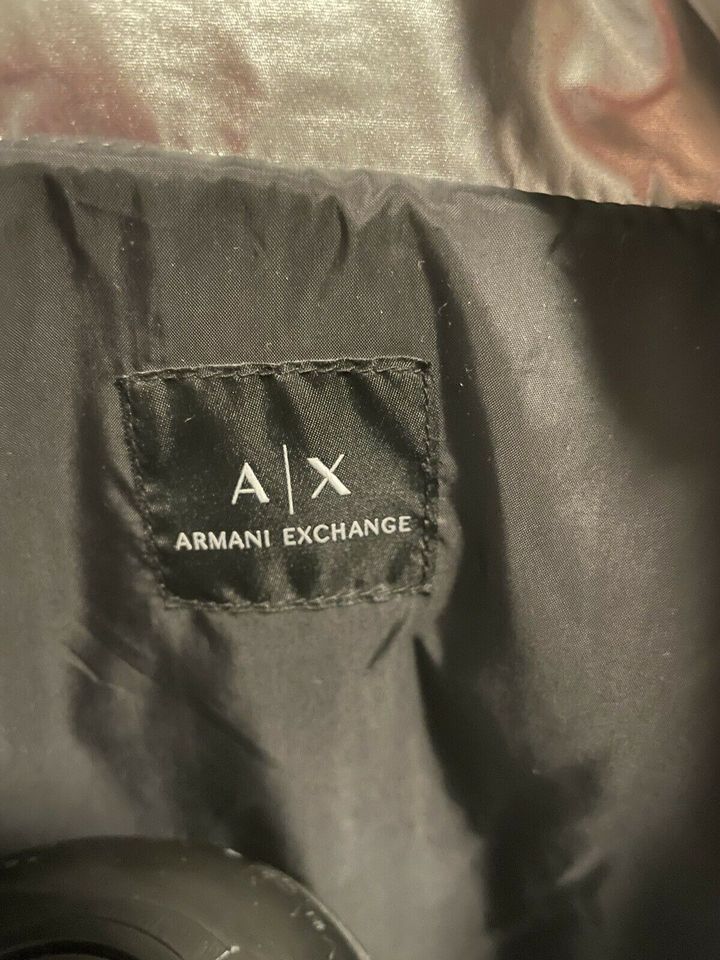 Original Armani Exchange Wintermantel Puffermantel silber in Wolfsburg