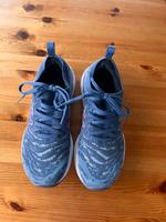 asics gel cumulus 23 LaufSchuhe blau gemustert, Gr. 39,5 Bayern - Freilassing Vorschau