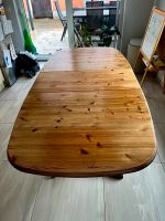 Tisch/ Holztisch/ Küchentisch zum Ausziehen mit 4 Stühlen Sachsen - Zwenkau Vorschau