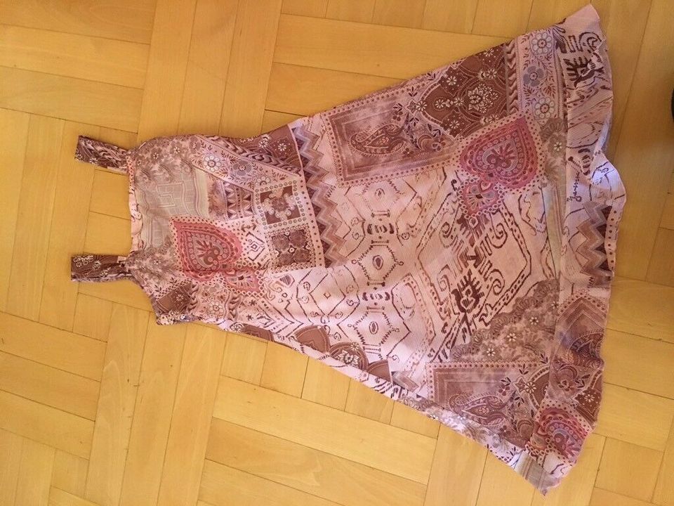 Super hübsches festliches Kleid für Mädchen Größe 158 in Hamburg