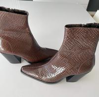 ASOS Stiefelette braun Lack Gr. 40,5 Baden-Württemberg - Neckarsulm Vorschau