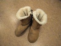 Uggs Kinderstiefel Größe 31 Hessen - Weiterstadt Vorschau