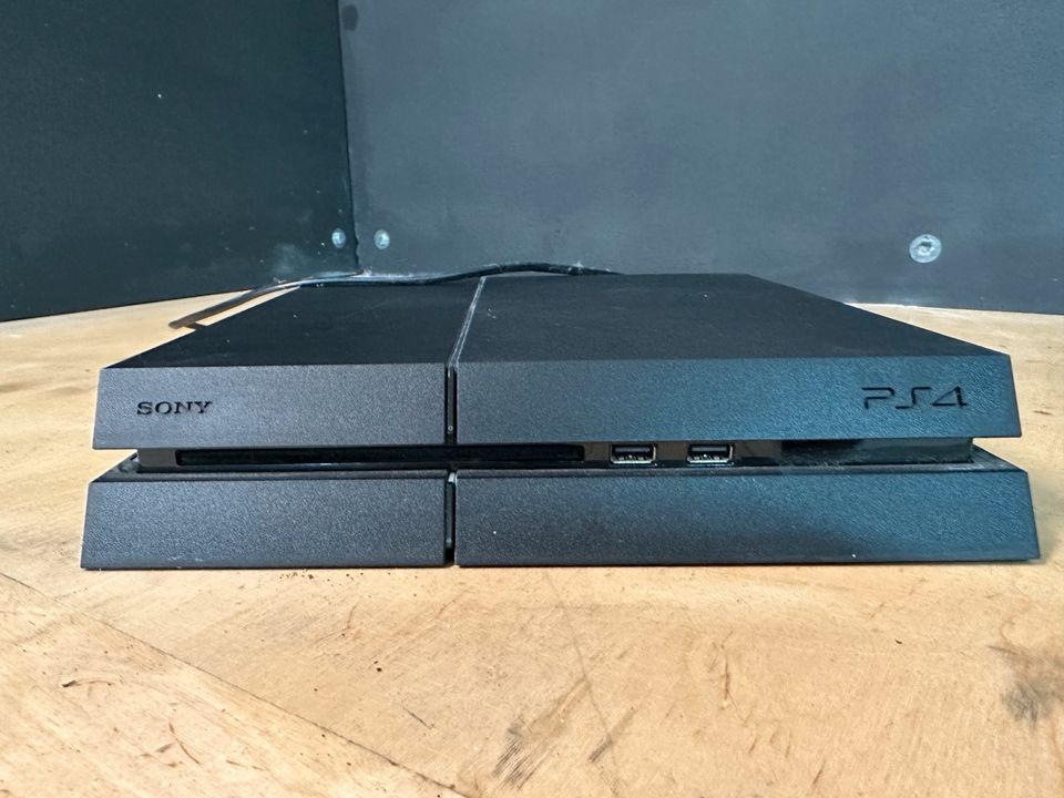 Verkaufe PlayStation 4 in Waghäusel