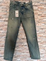 Zara Straight Jeans mit „Flecken“ Hessen - Volkmarsen Vorschau