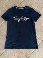 Tommy Hilfiger T Shirt Damen Größe S dunkelblau Hessen - Bad Wildungen Vorschau