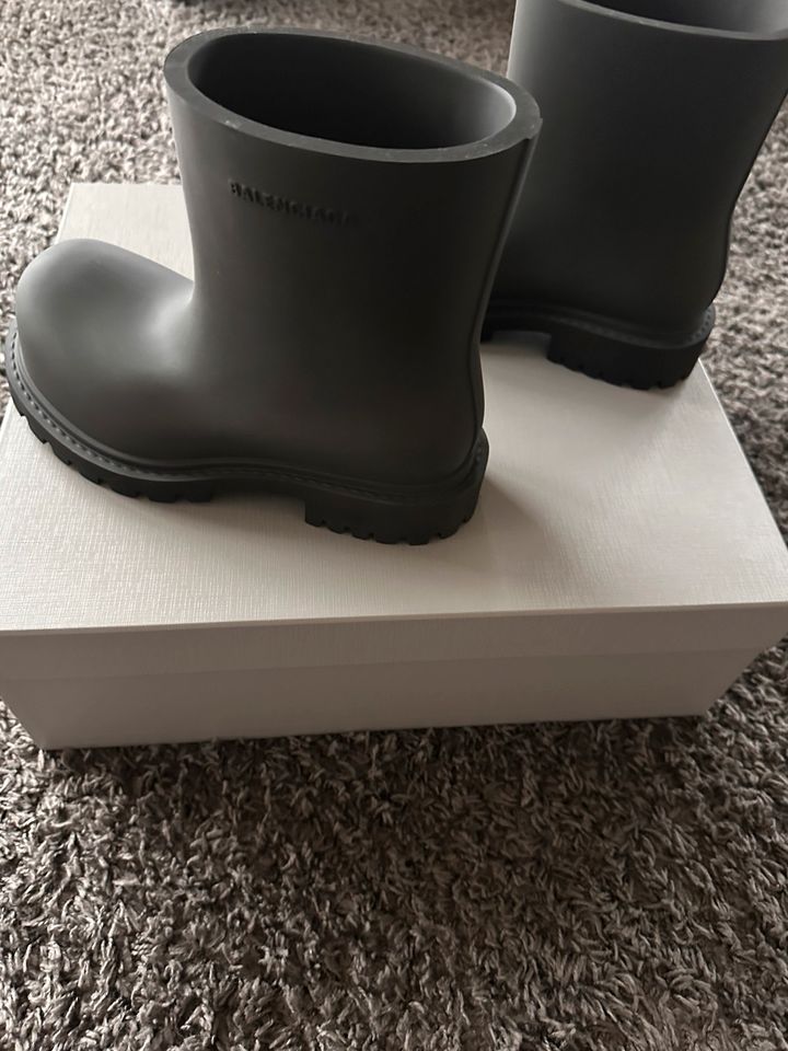 Balenciaga Steroid Boots in Lubmin