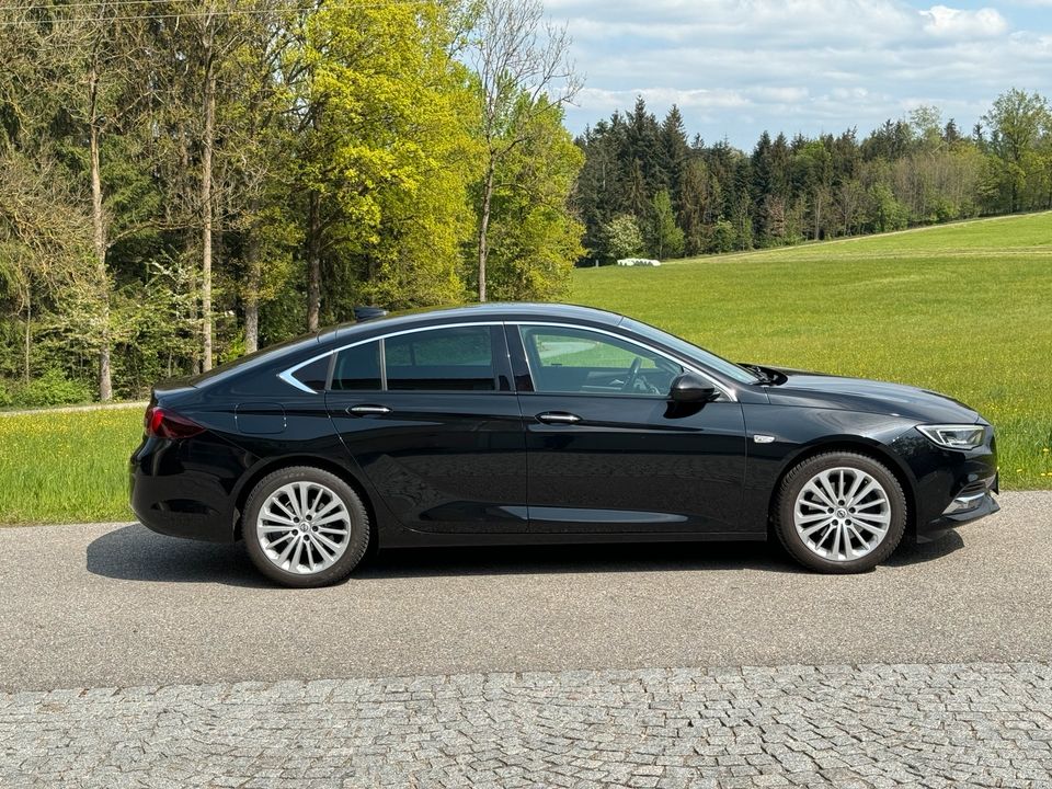 Opel Insignia Grand Sport Business Innovation ÖSTERREICH in Neuhaus am Inn