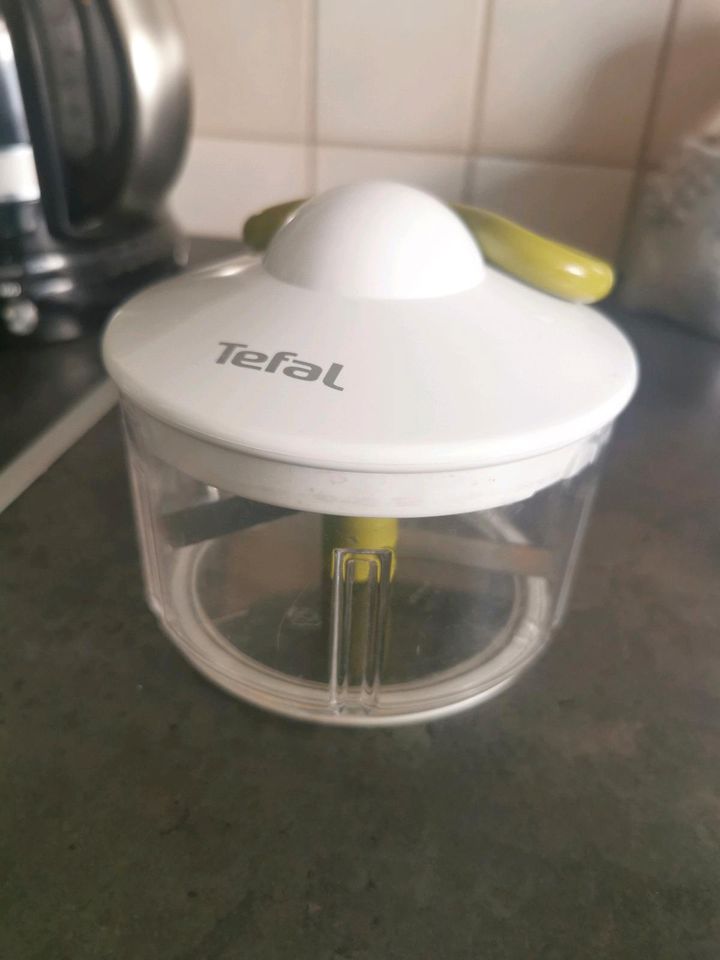 TEFAL PM5-Sekunden Zerkleinerer 500 ml K13304 wie neu in Welden