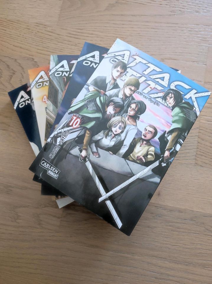 Attack on Titan AoT Shingeki no kyojin Manga Band 5, 10 etc in Weissach im Tal