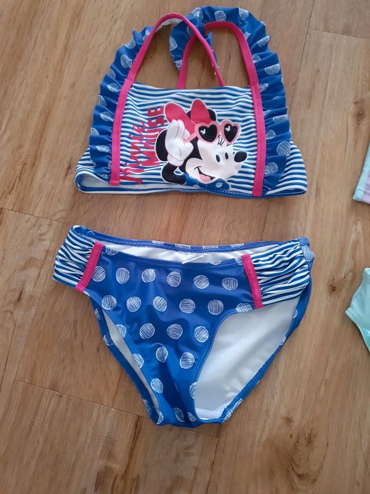 2x Mädchen Bikini Gr. 134/140 in Magdeburg