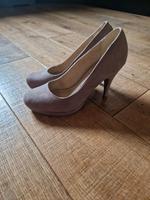 Tamaris High Heels 38 NEU Hessen - Butzbach Vorschau