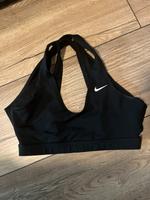 Sport BH von Nike mit überkreuzten Träger, Gr. M Sachsen - Schkeuditz Vorschau