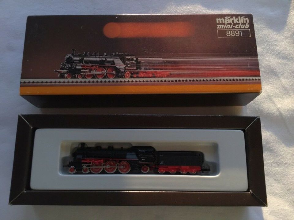 märklin mini-club 8891 Personenzuglokomotive mit Schlepptender in Reinfeld