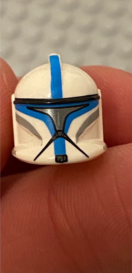 Lego Star Wars Clone Trooper Lieutenant Helm in Dreieich