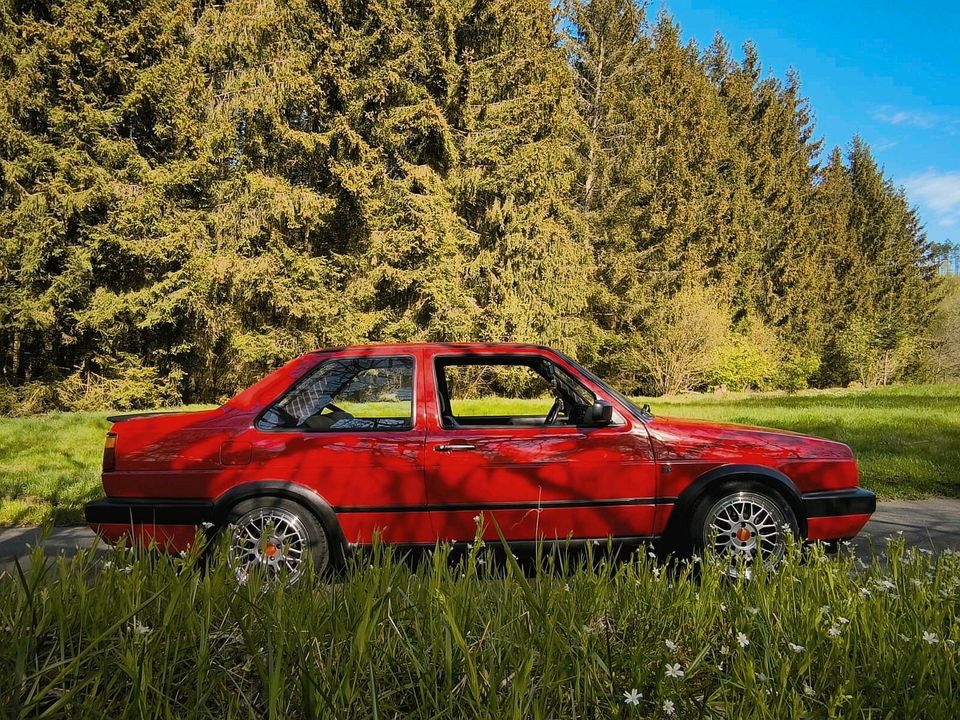 Vw Jetta 2 1,9l TDI PD in Burbach