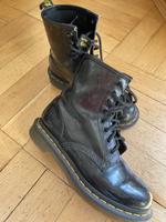 Doc Martens-Boots, Lackleder mit Blütenmotiv, schwarz, Gr.36 Hessen - Kassel Vorschau