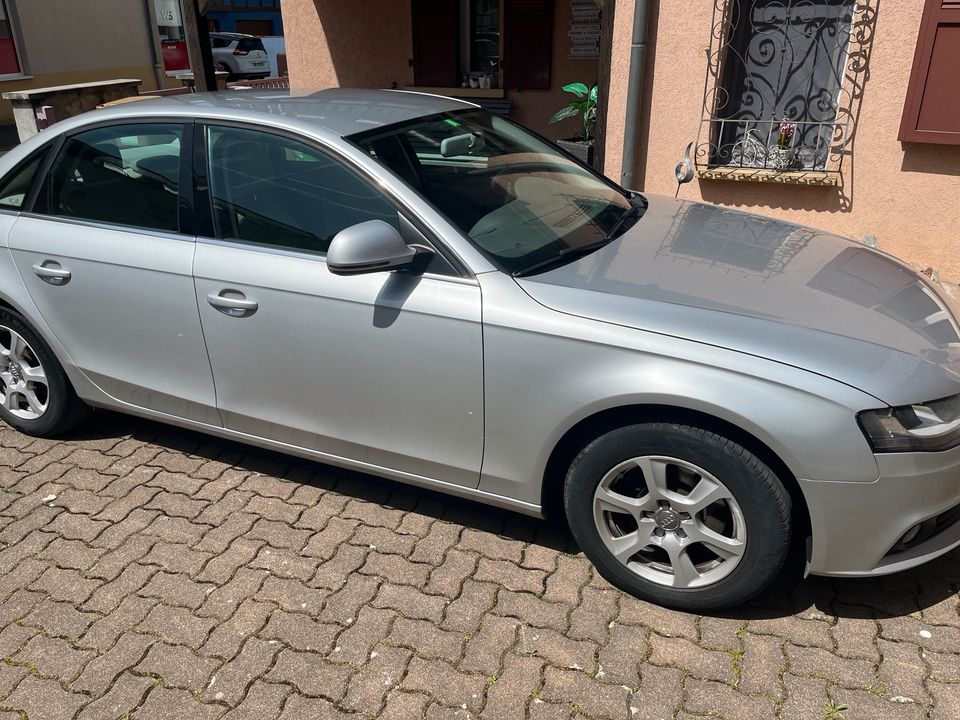 Audi A4 1.8 tfsi in Weil am Rhein