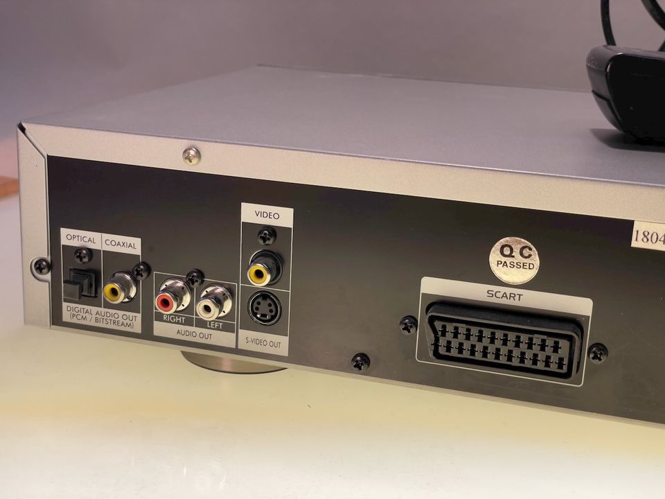 Videorecorder Panasonic Elta silber mit FB und Scart-Kabel in Konstanz