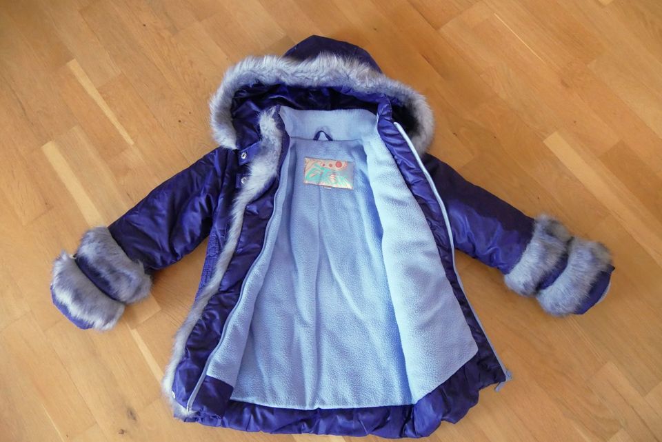 Mädchen lila Winterjacke Jacke Gr. 134 in Dresden