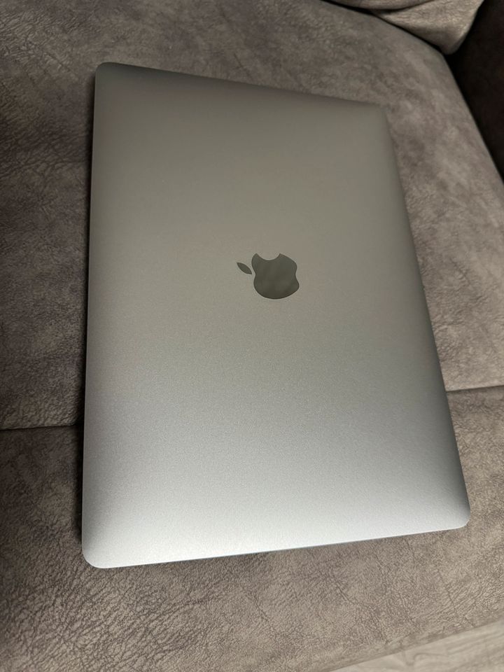 Apple MacBook 13 2019 in Dortmund