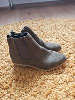 Stiefeletten Khaki 38 Neu Sachsen-Anhalt - Könnern Vorschau