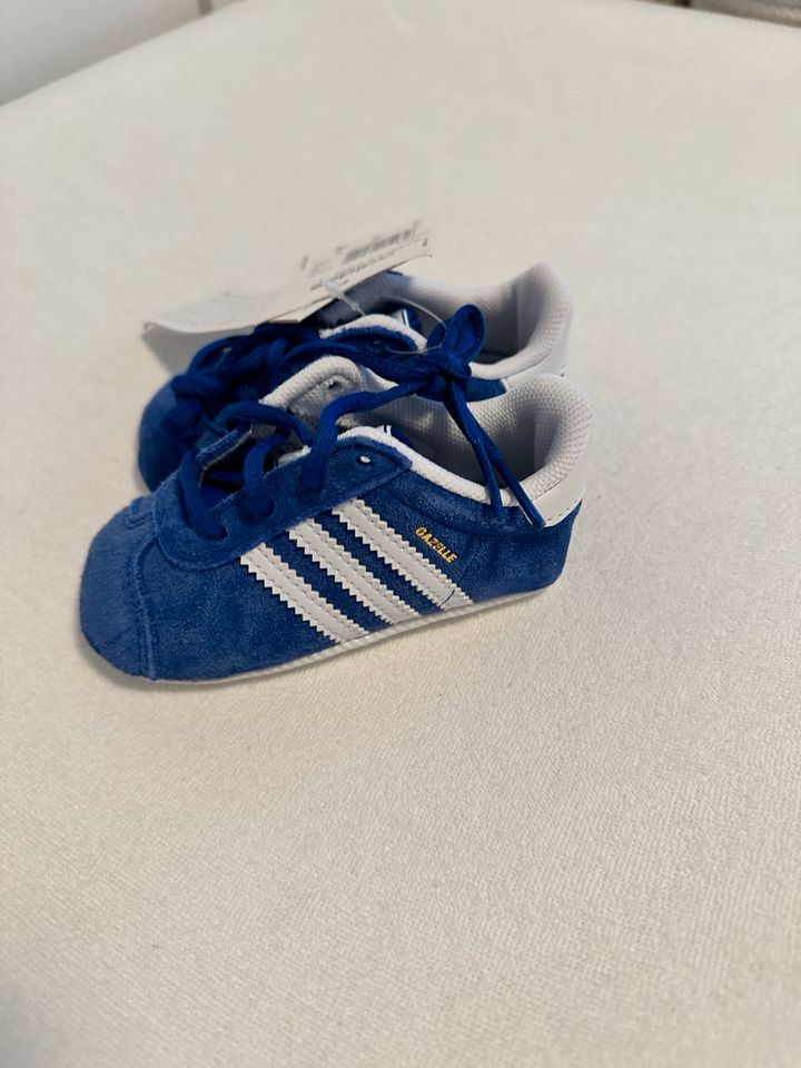 Adidas Babyschuhe in Essen