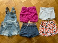 Shorts Short kurze Hosen Hose Latzhose 104 Essen - Essen-Werden Vorschau