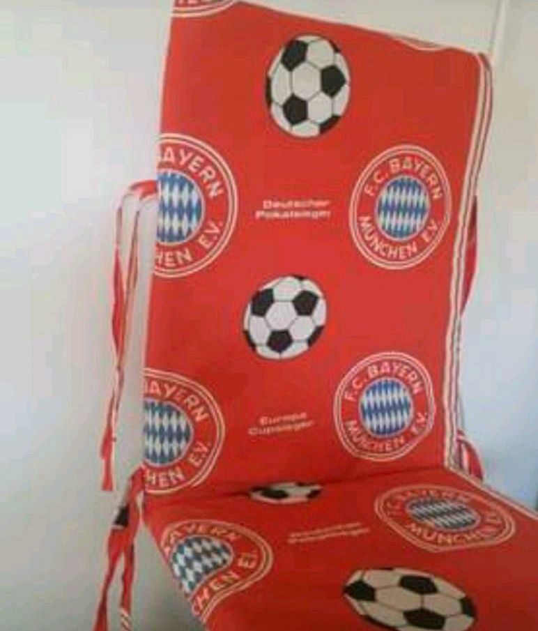 FC Bayern für liege  122 cm x 54 cm  versand ist auch möglich in Eberdingen