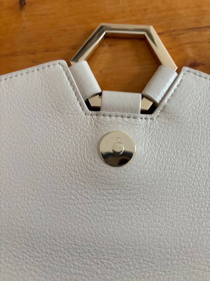 AIGNER Tasche Elba Antique white ❤️ in Bergkamen