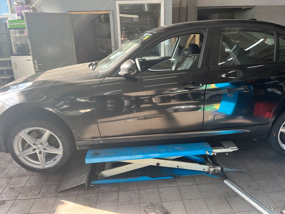 BMW 320d facelift in Köngen
