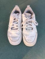 Nike Sneaker Turnschuhe Sachsen-Anhalt - Genthin Vorschau