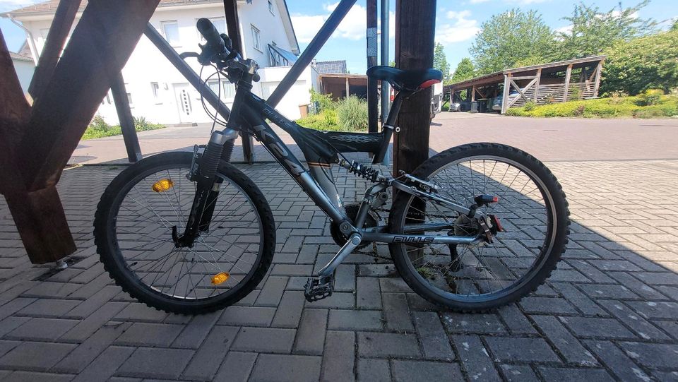 Kinder Jugend Fahrrad vom Bulls  24 Zoll in Troisdorf