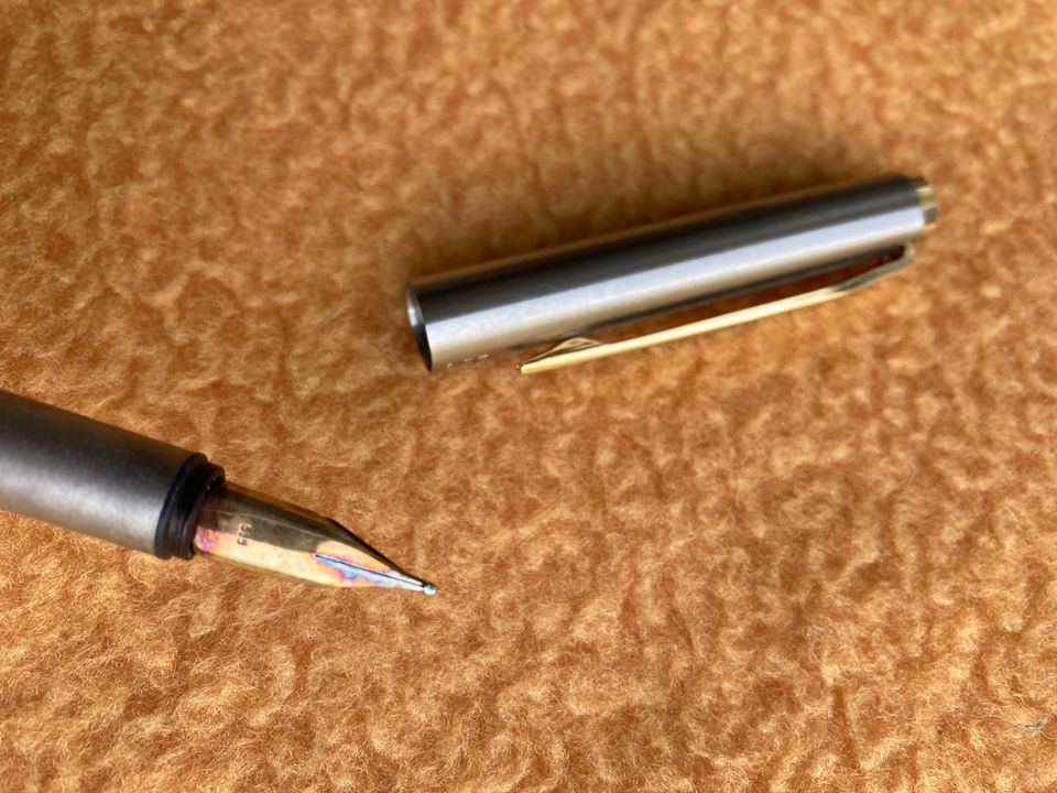 Montblanc Mont Blanc Stift Füller Silber Gold, Feder 535 in Krefeld