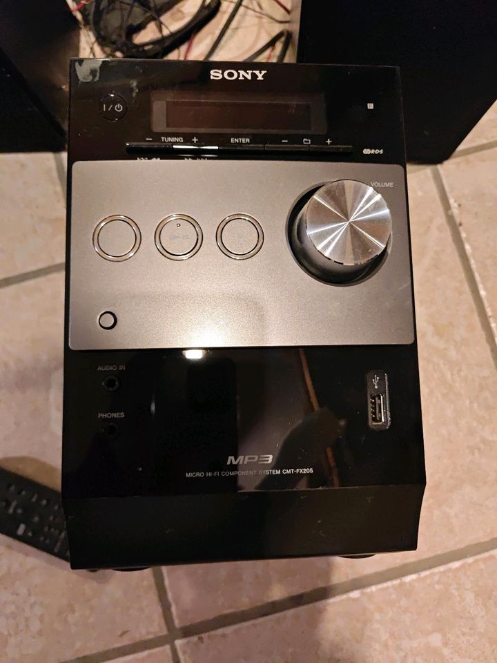 Sony CMT-FX205 Compact Stereoanlage mit mp3 in Bad Endorf