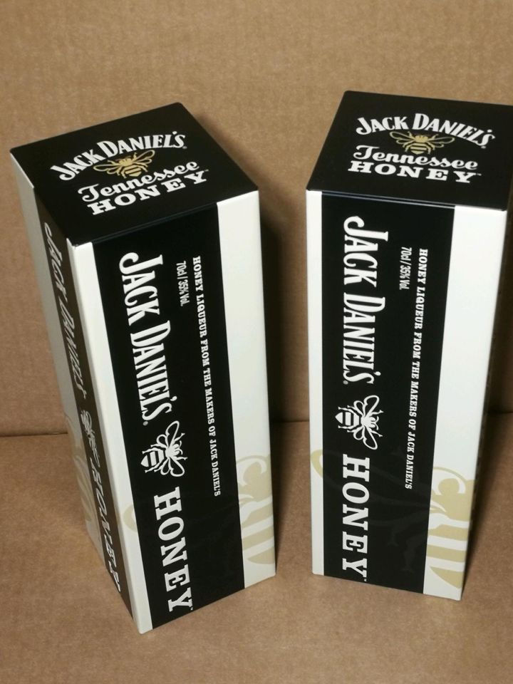 Jack Daniel's Honey 2 Blechdosen für je 70cl Größe in Haiger