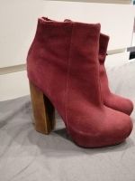 Echt Wildleder Plateau Booties Stiefeletten Holzabsatz rot Gr. 38 Nordrhein-Westfalen - Tönisvorst Vorschau