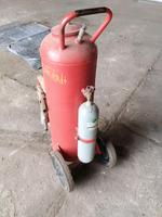 VEB Apolda CO2 Feuerlöscher Feuerwehr XXL DDR Sachsen - Moritzburg Vorschau