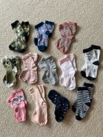 Kinderpaket Mädchen Socken u. Strumpfhosen Größe 23-26 / 98-104 Bayern - Kolbermoor Vorschau