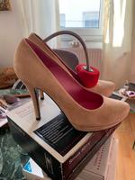 Pumps High Heels Buffalo beige Gr. 38 Frankfurt am Main - Praunheim Vorschau