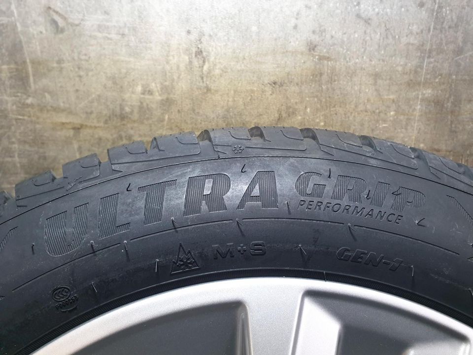 Original Audi A3 8Y Alufelgen Winterreifen 205/55 R 16 NEU FC2#4 in Herford