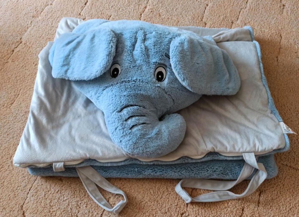 Kuschel-Elefant Schlafsack in Westerau